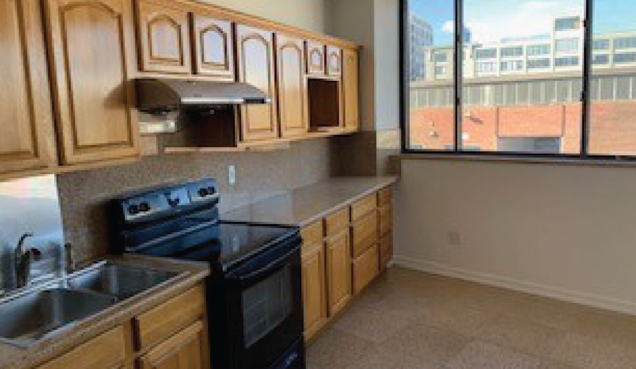 31 16 Hunters Point Aveartboard 4@2x