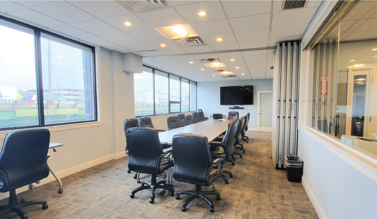 703 3rd Avenue, Bkartboard 2 Copy 2@2x