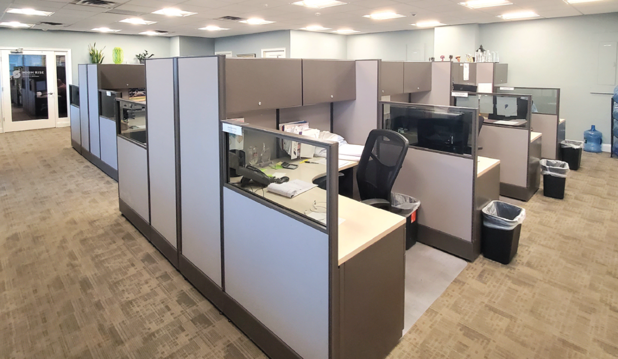 703 3rd Avenue, Bkartboard 2 Copy@2x