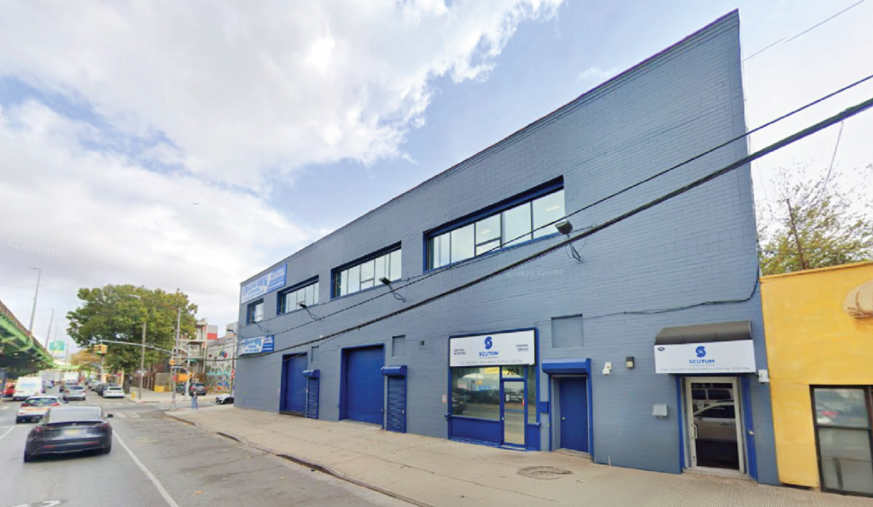 703 3rd Avenue, Bkartboard 3@2x