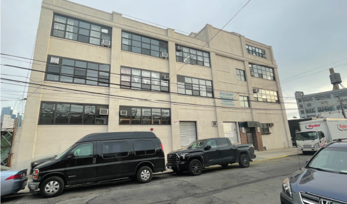 43 49 10th St Lic Ny 11101 #863g309brartboard 1 Copy 3@2x