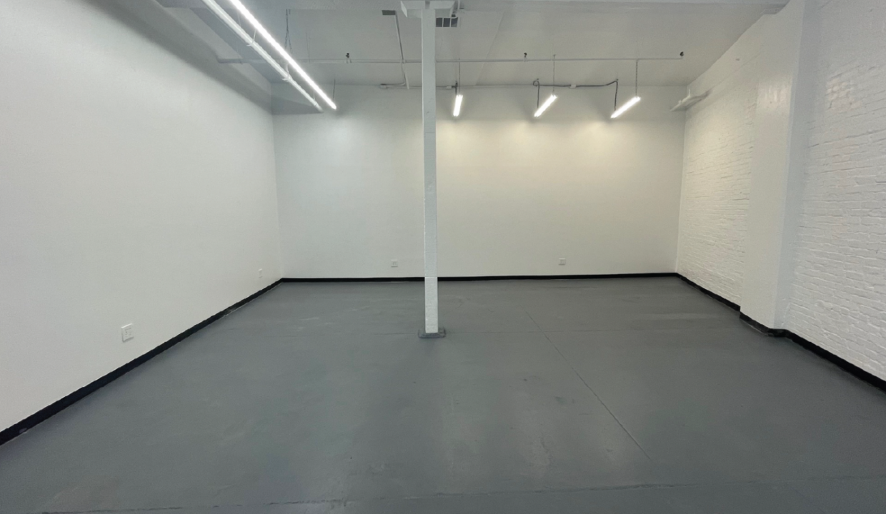 43 50 11th Stsuite 212@2x