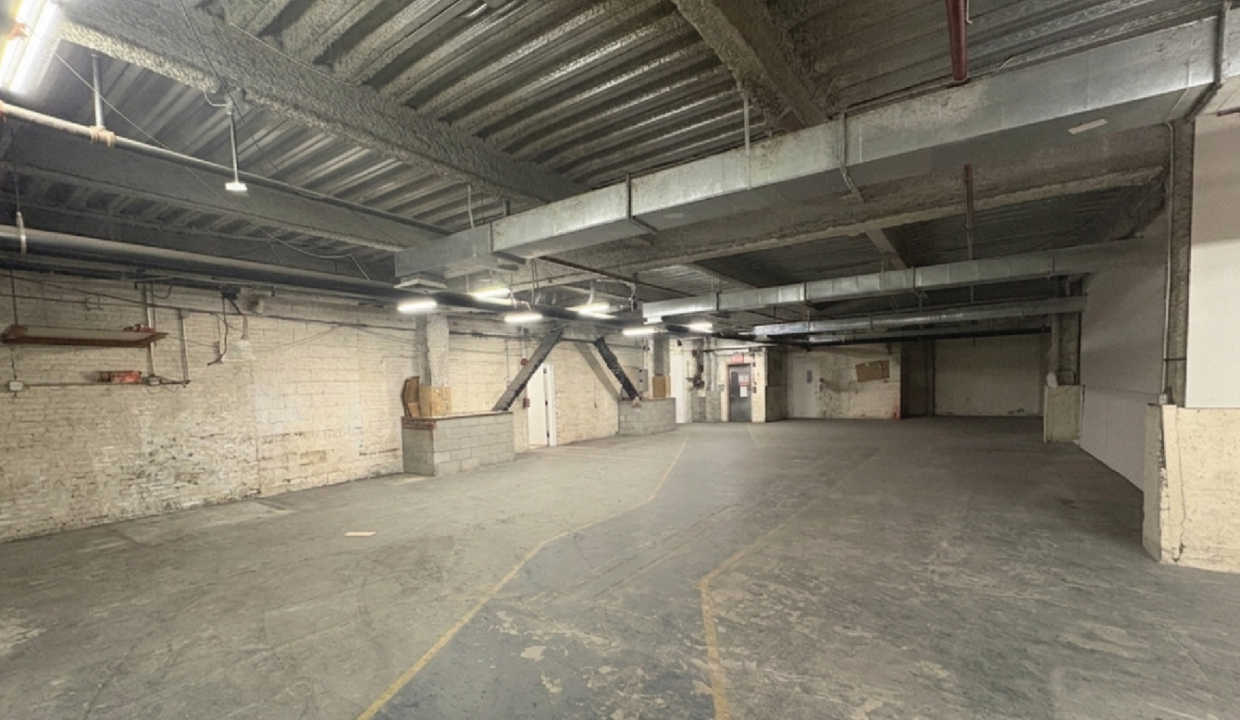 214 44th Street, Bk #86ahvbw1z4 Copy 1@2x