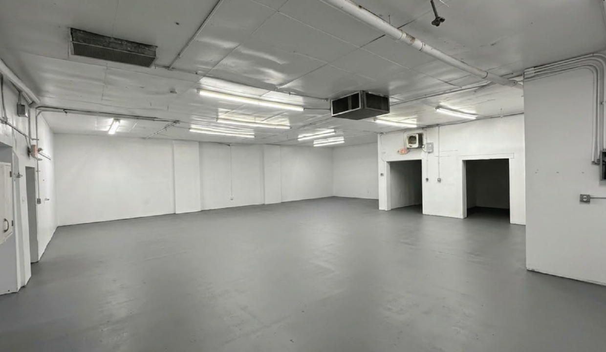 310 Johnson Ave, Bkartboard 3@2x